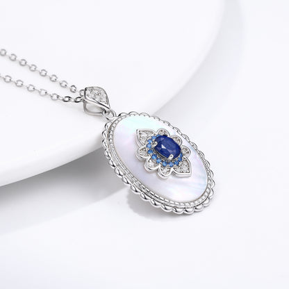 Collier en Argent avec Pendentif Ovale Incrusté de Saphir Naturel