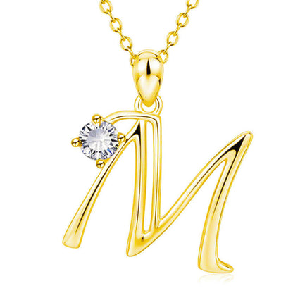 Collier avec initiale en or et strass tendance